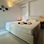 Agnes Mykonos *