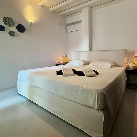 Agnes Mykonos *